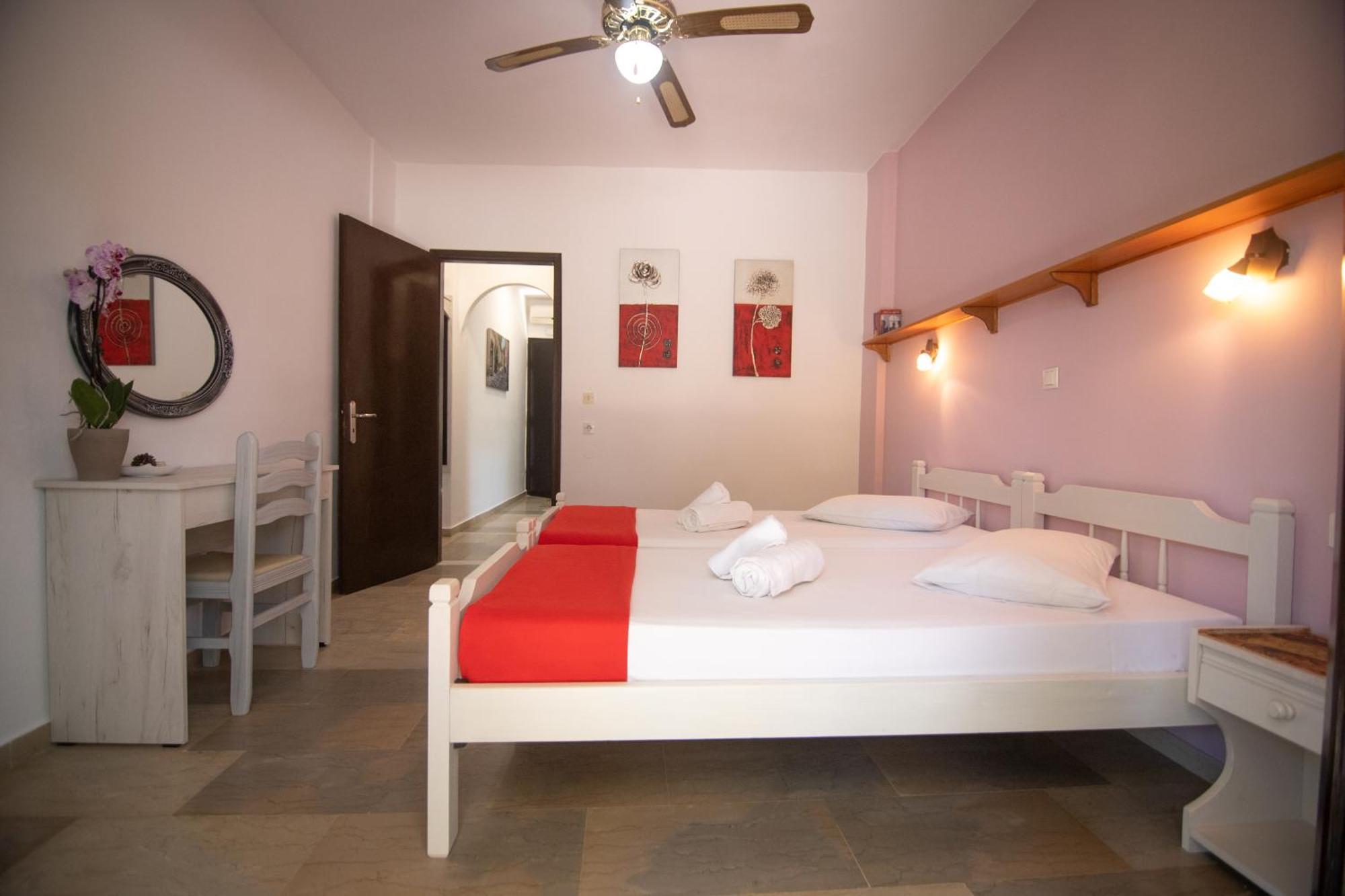 Zervos Apartments Bouka Lefkimmi  Room photo